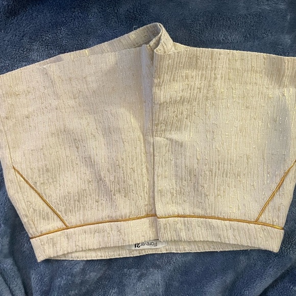 Forever 21 Tan Cream shorts - Picture 1 of 3